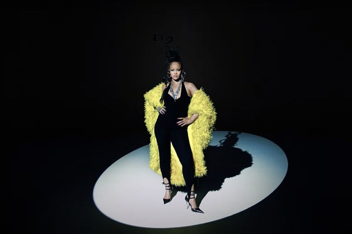 Rihanna Is Dropping A 17 Piece Savage X Fenty Super Bowl Collection - EBONY