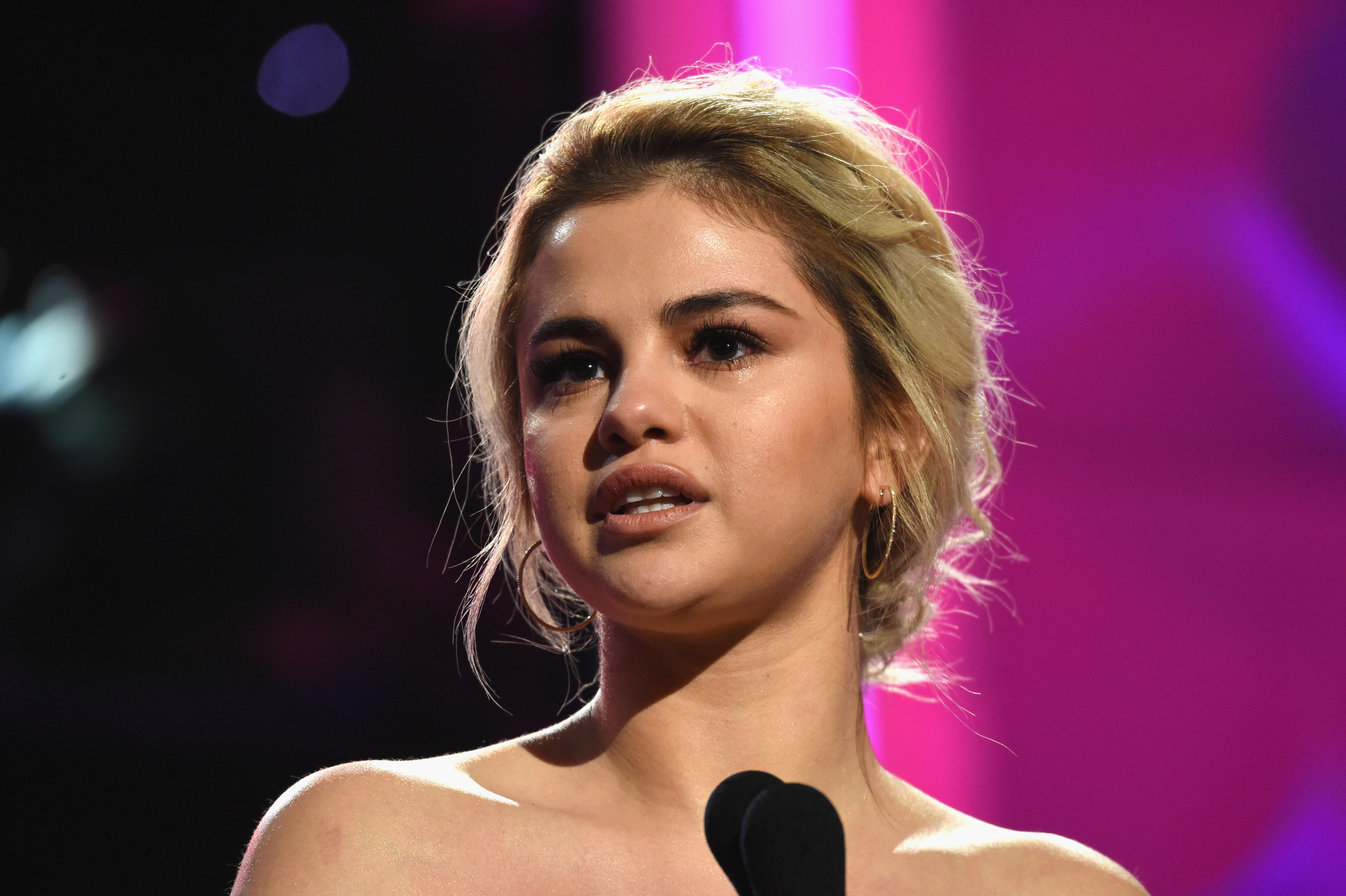 Selena Gomez Responds To Body Shamers Golden Globes - 95