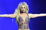 Britney Spears performs at 2016 MTV VMAs