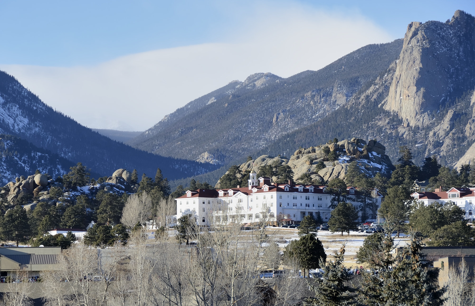 The famous Stanley hotel in beautiful Estes Park in the Rocky Mountains of Colorado.