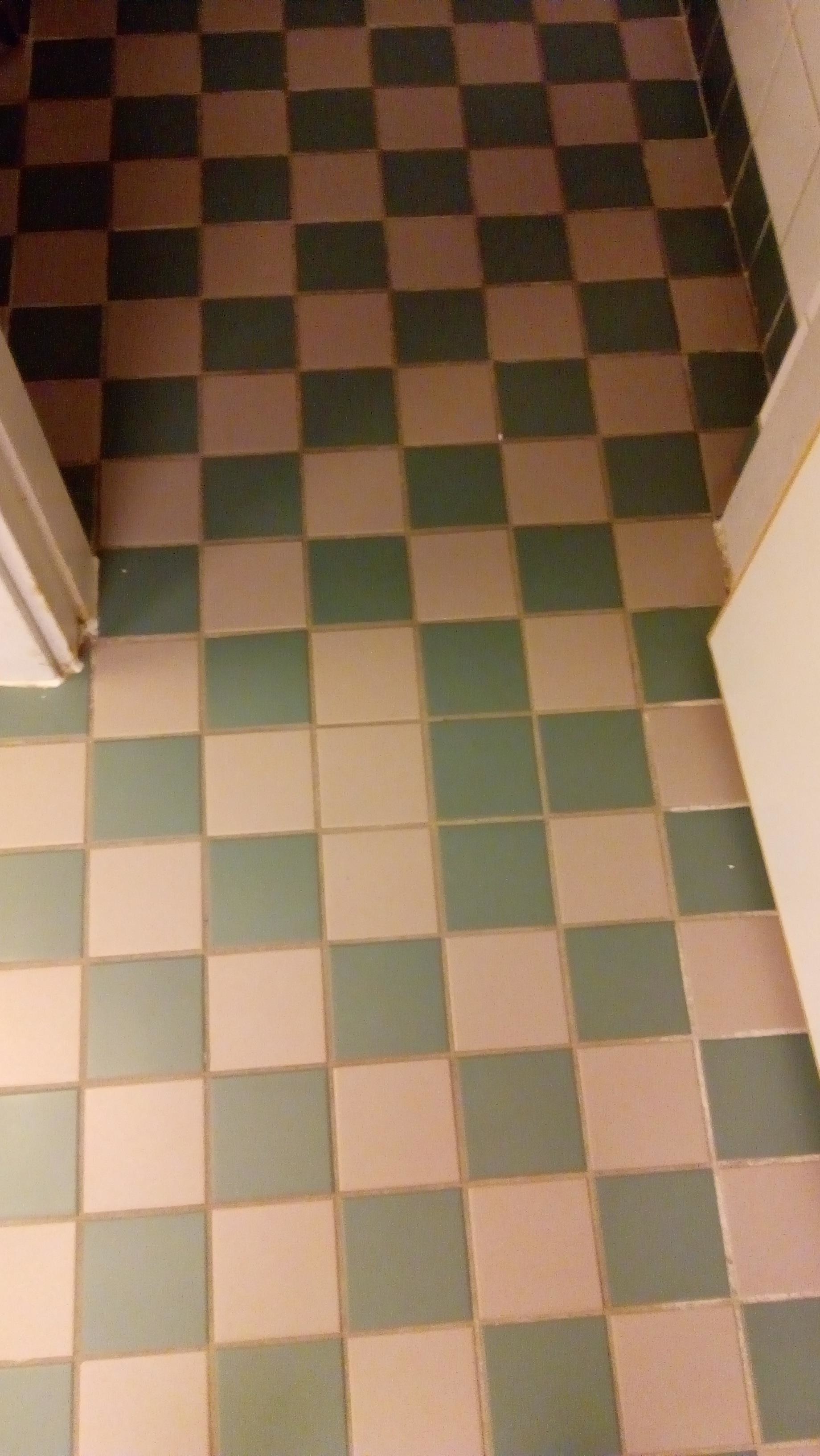 inconsistent tiling