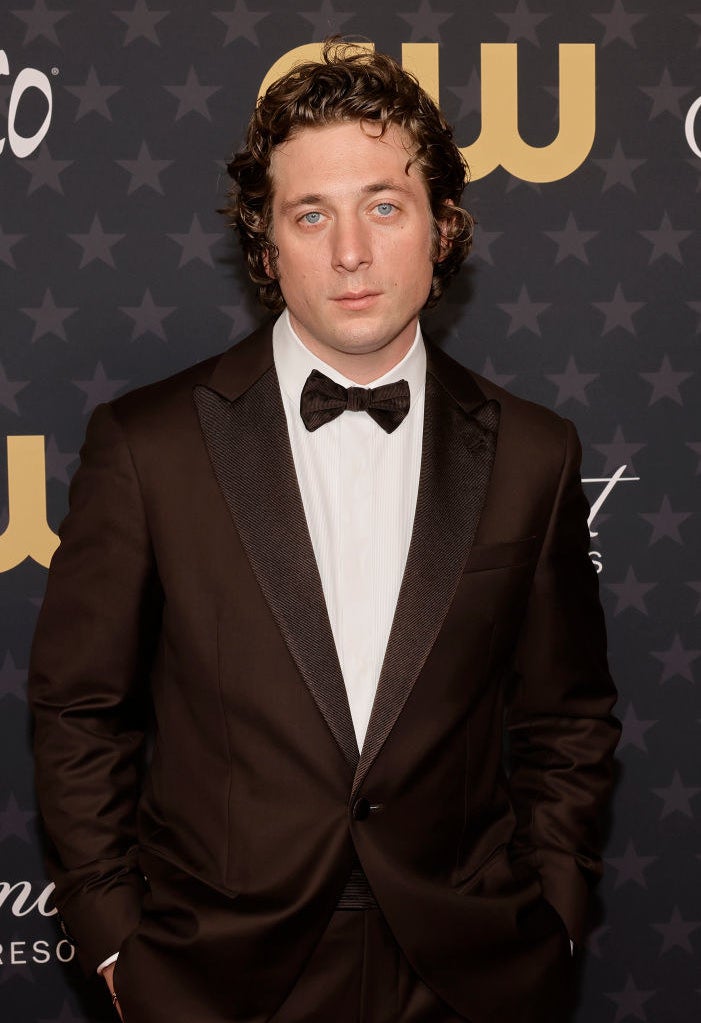 A closeup on Jeremy Allen White