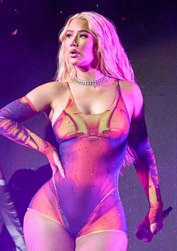 21 Celebrities On OnlyFans 21 Celebrities On OnlyFans