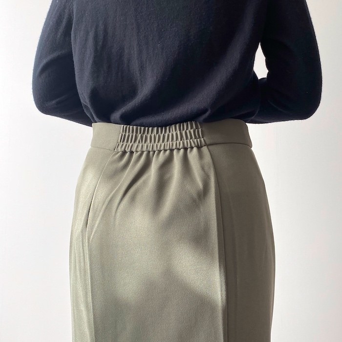 GU（ジーユー）の楽ちんスカート「カットソーマーメイドロングスカート（丈標準84.0～91.0cm）」