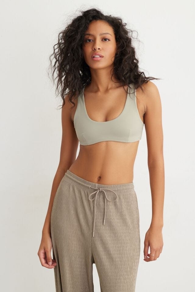 model wearing the bra with joggers