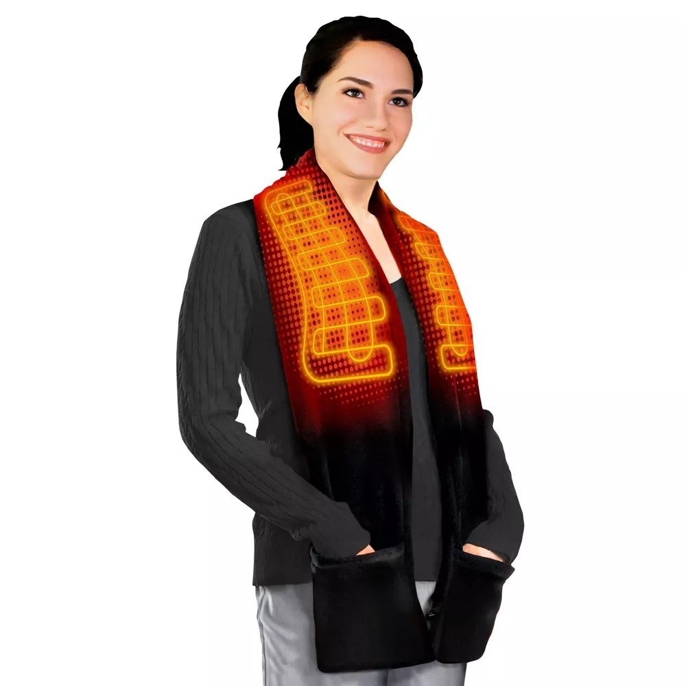 A model wearing the heated scarf while on