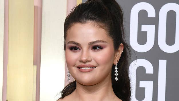 Selena Gomez is setting the record straight after she was spotted on what appeared to be a bowling date with the Chainsmokers' Drew Taggart this week.