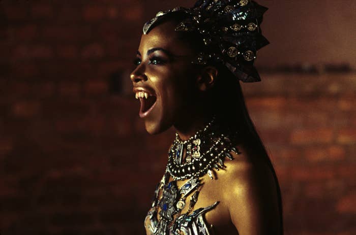 Screenshot from "Queen of the Damned"