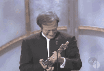 Robin Williams wins his Oscar
