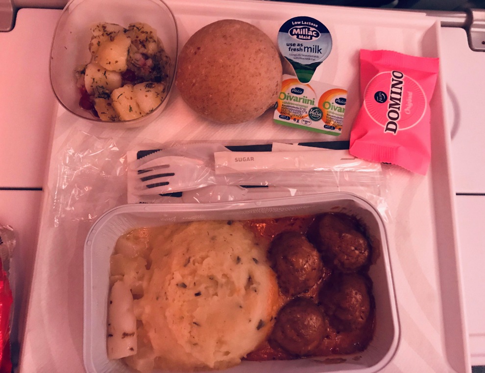 Airplane Food Around The World