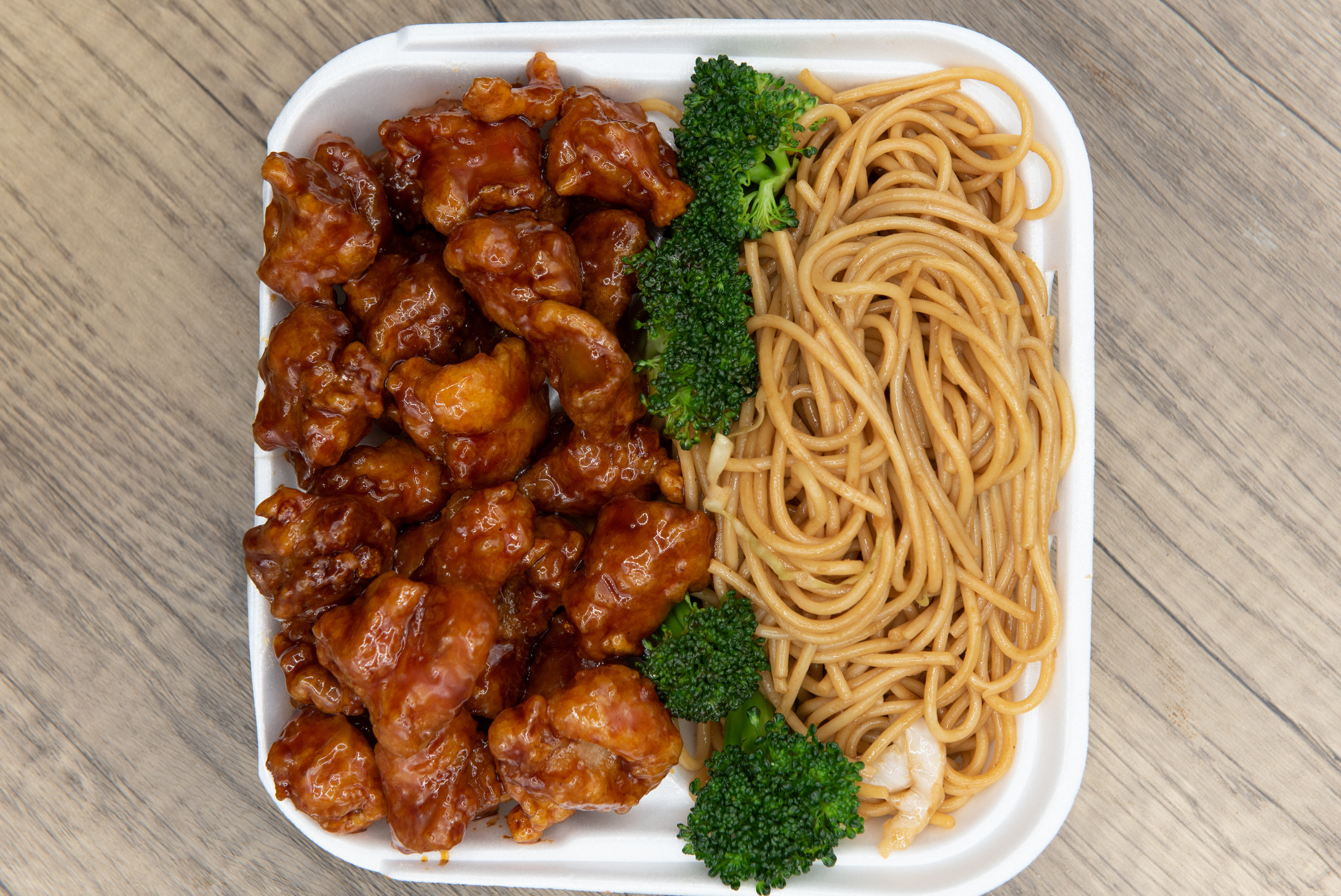 Chinese chicken and lo mein