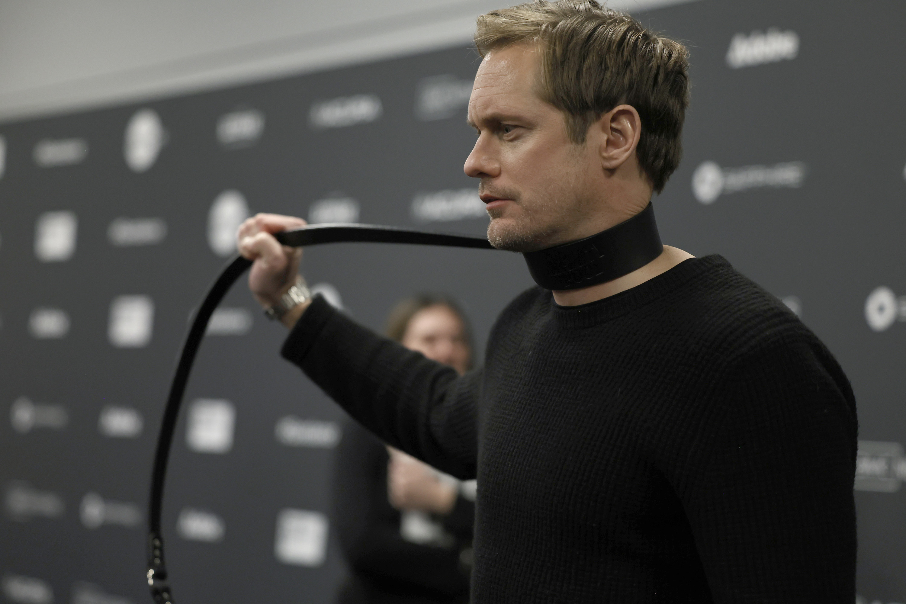 Alexander Skarsg rd Wore A Leash On The Red Carpet - 73