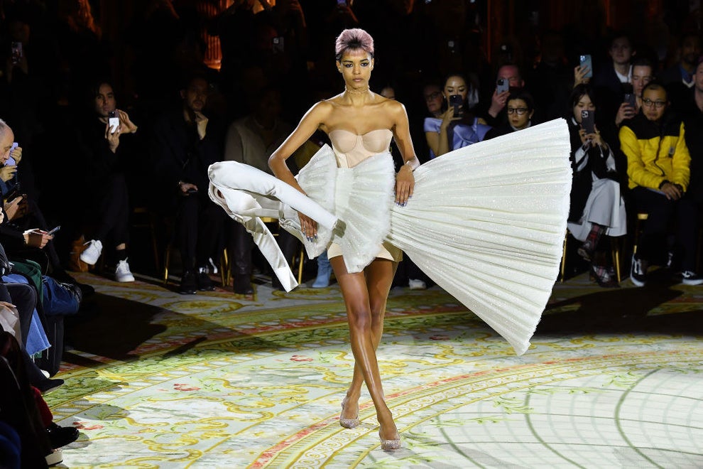 Paris Fashion Week Viktor & Rolf Dresses Are Confusing