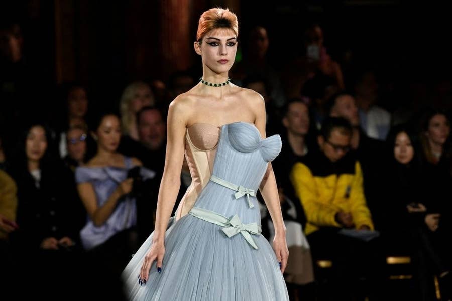 Paris Fashion Week Viktor & Rolf Dresses Are Confusing