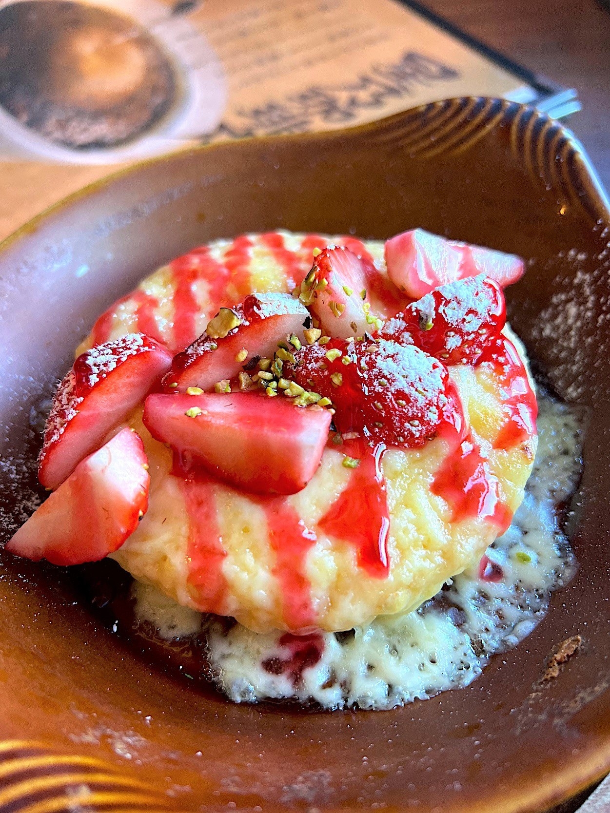 星野珈琲のおすすめスイーツ「苺のふわとろ焼きチーズケーキ」