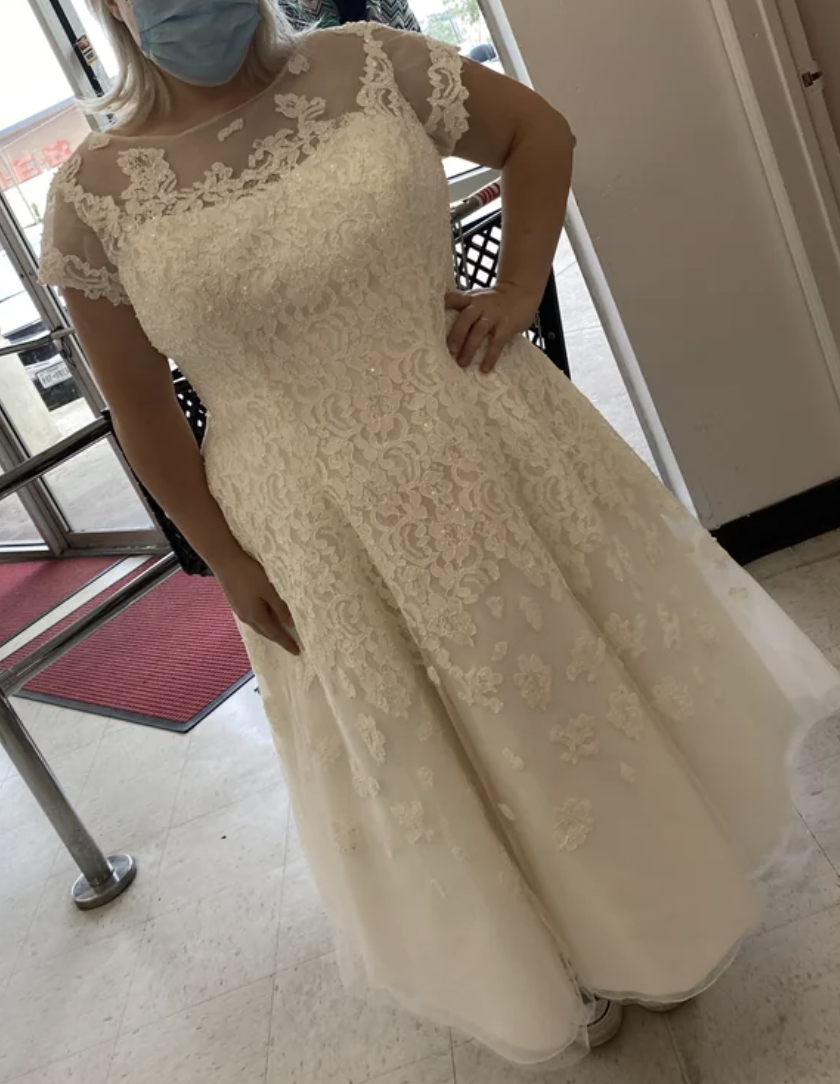 14 Beautiful Thrifted Wedding Dresses - 74