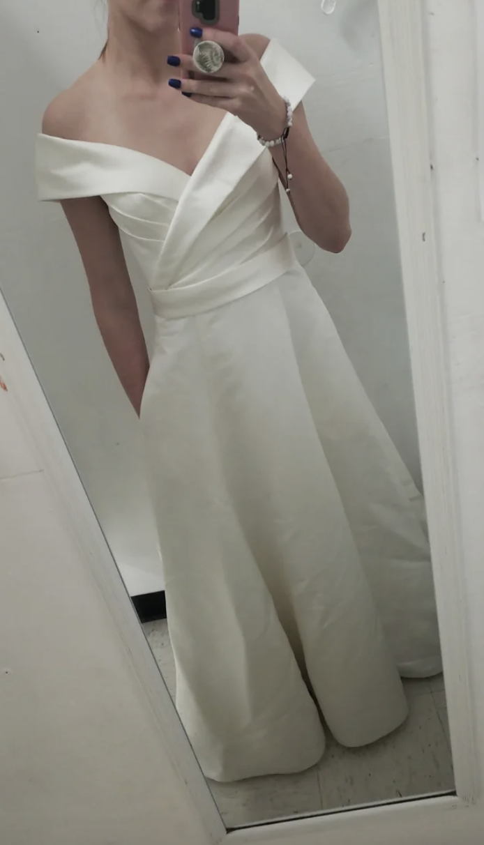 14 Beautiful Thrifted Wedding Dresses - 24