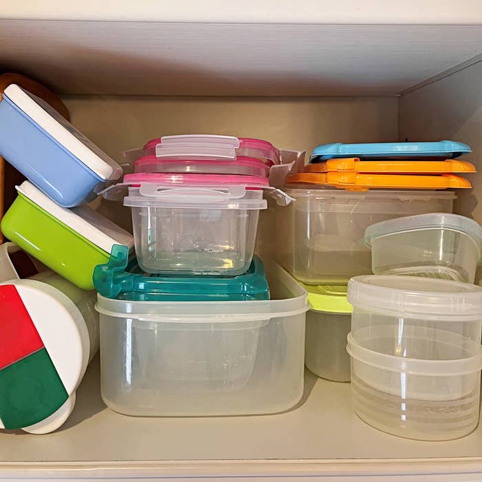 NITORIのおすすめキッチン用品「たためる保存容器 シェイプ 4点セット」