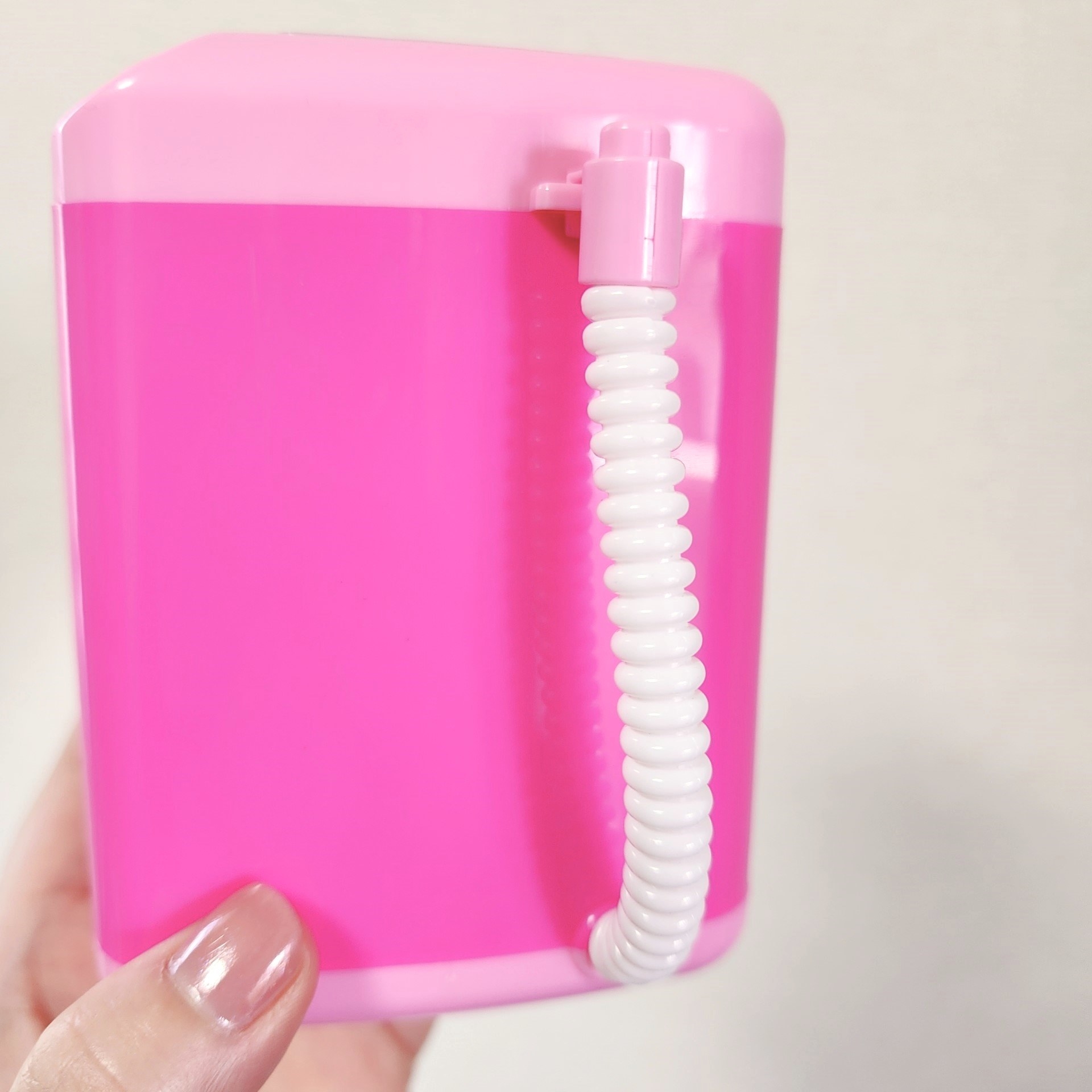 DAISO(ダイソー)のおすすめおもちゃ「ミニ洗濯機(電池式)」