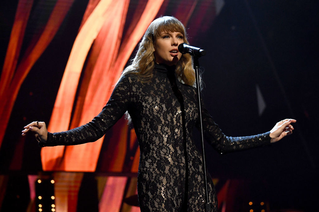 Taylor Swift performing at the Rock and Roll Hall of Fame