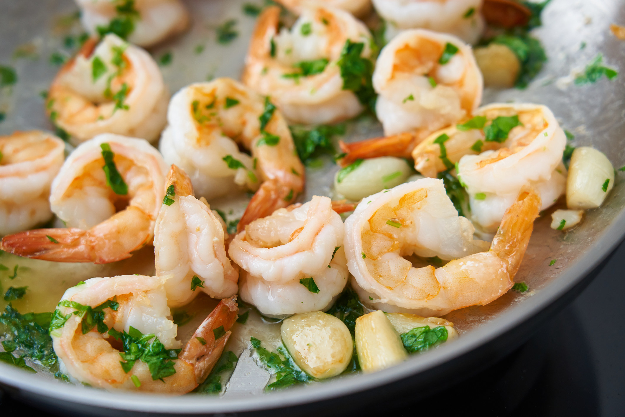 Shrimp with garlic and parsley