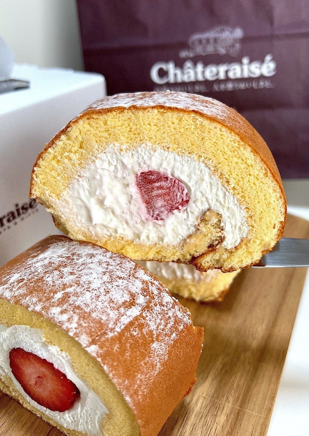 Châteraisé（シャトレーゼ）のおすすめのスイーツ「旬ロール あまおう」