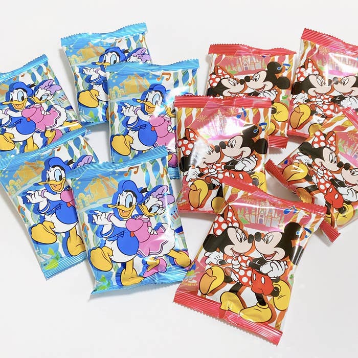 ミッキー＆フレンズ パスタスナック（ソルト味＆トマトソース味） たの 