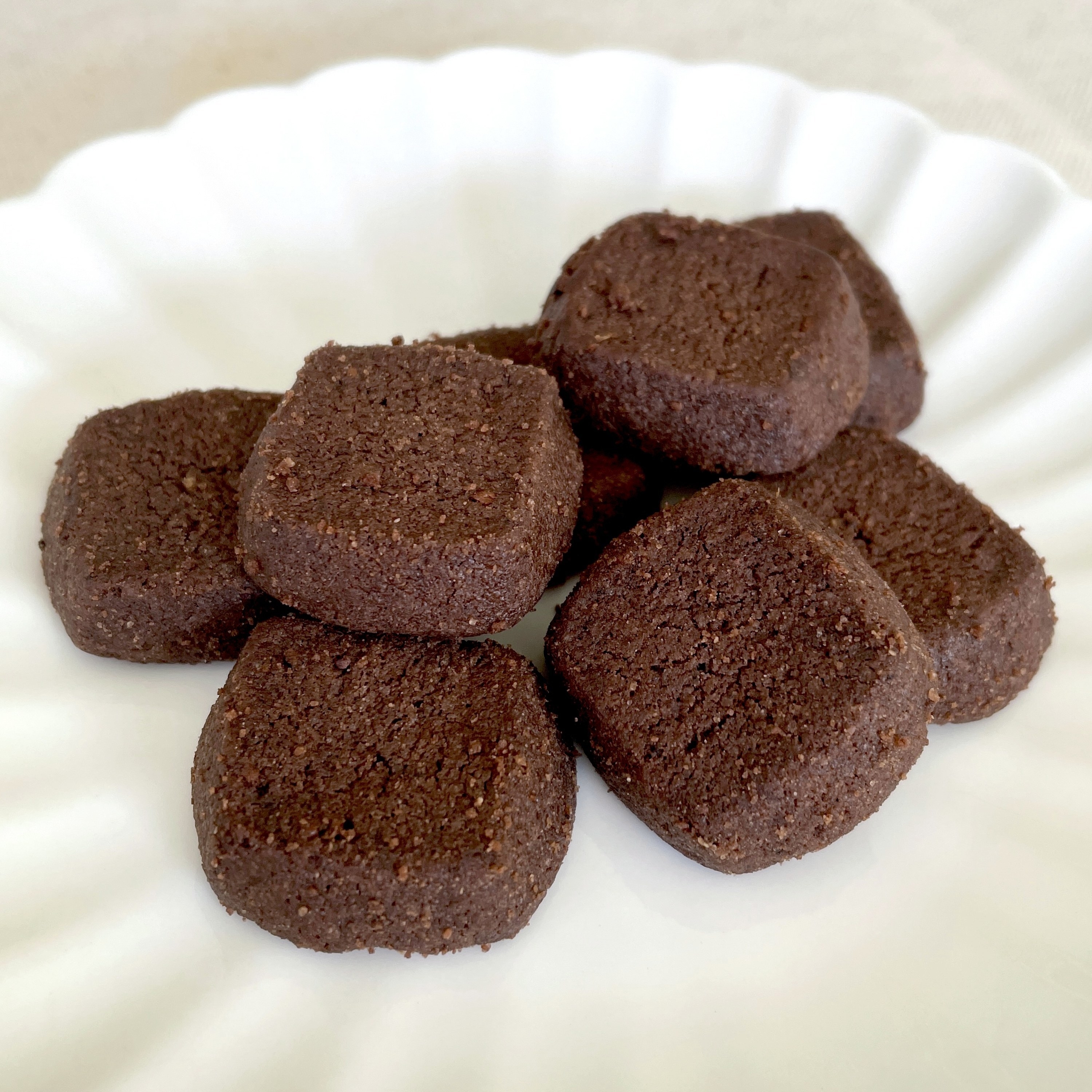 無印良品のおすすめお菓子「ショコラと岩塩のクッキー」
