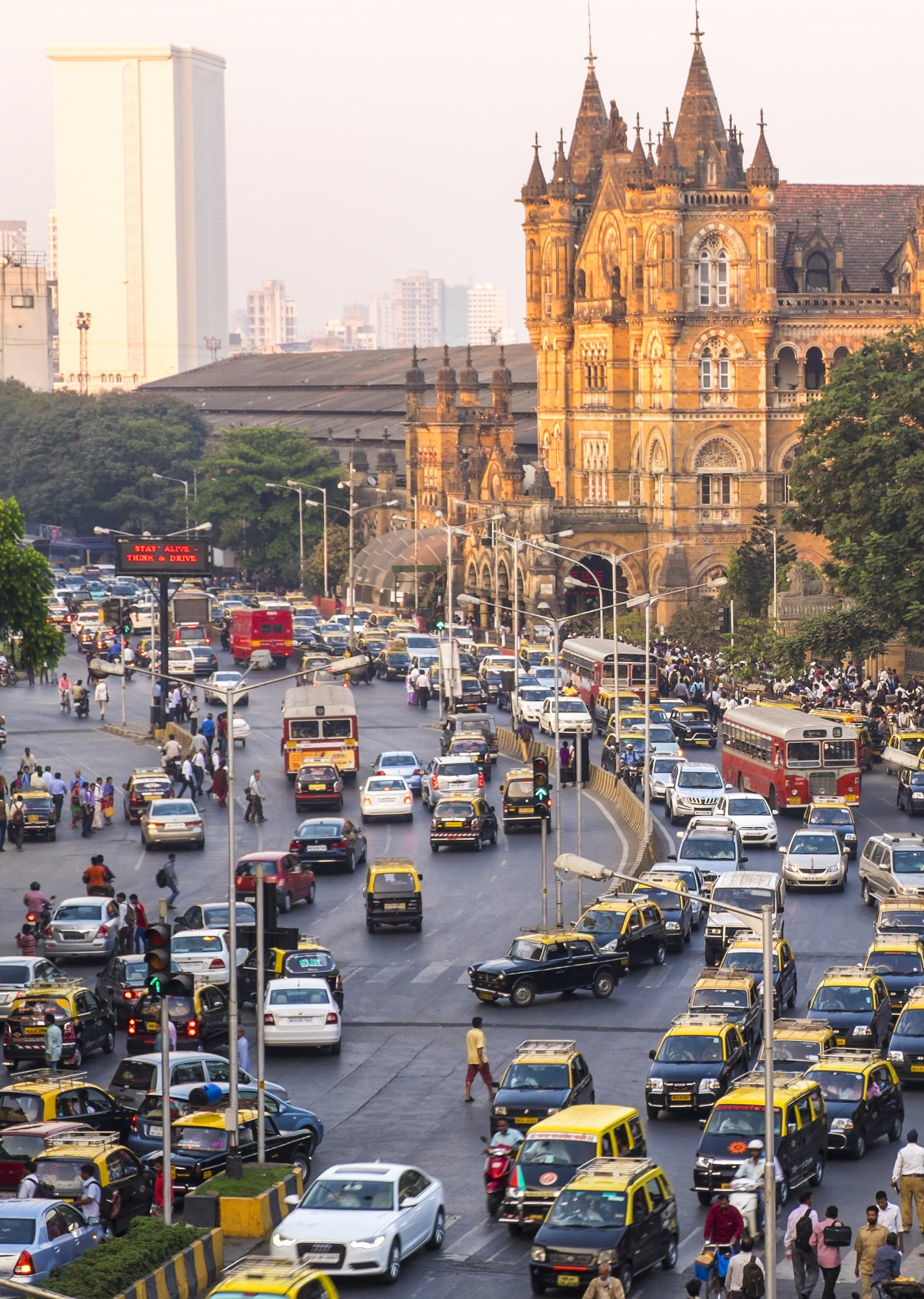 busy street in Mumbai