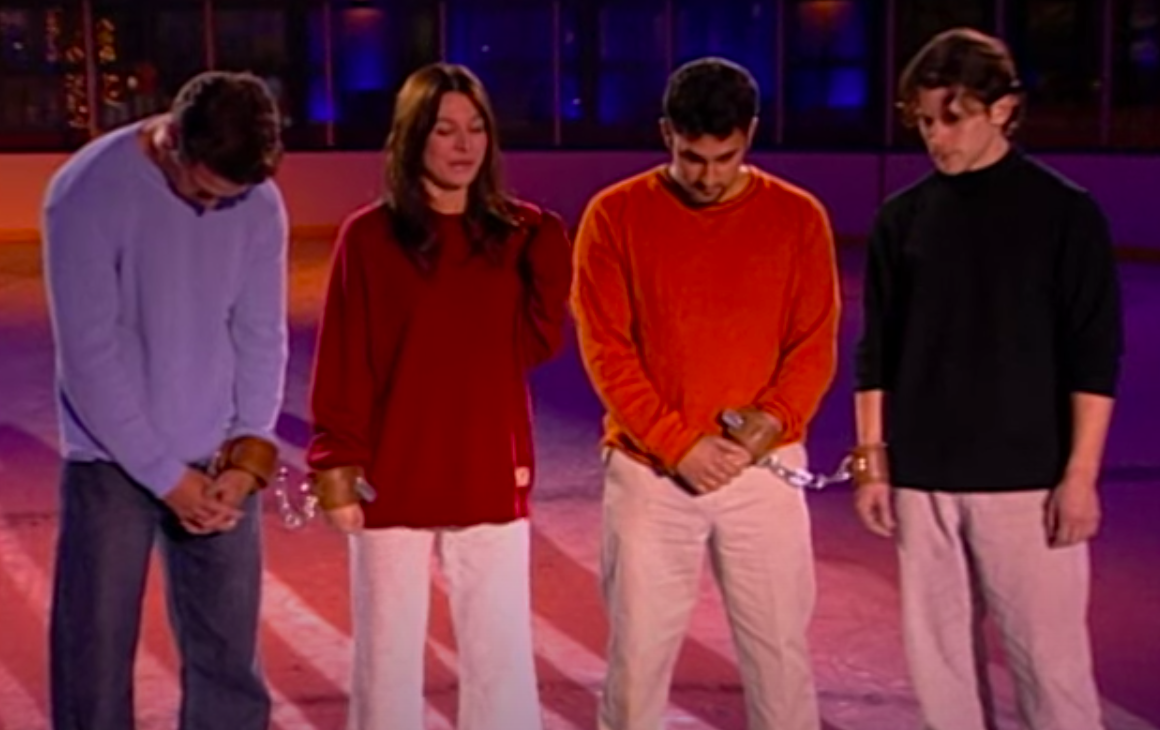 two pairs of contestants chained to each other