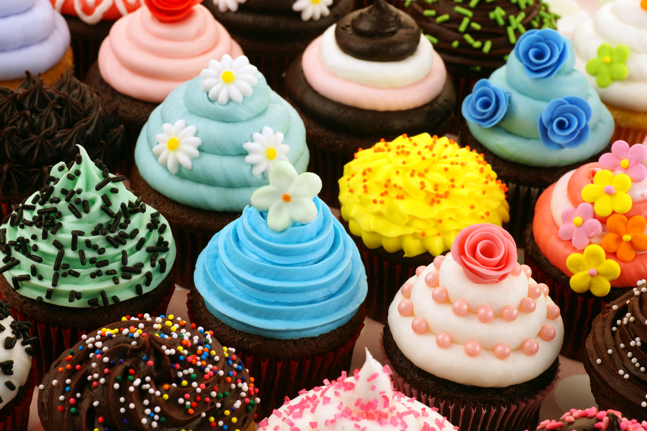 Cupcakes with diverse colors and designs