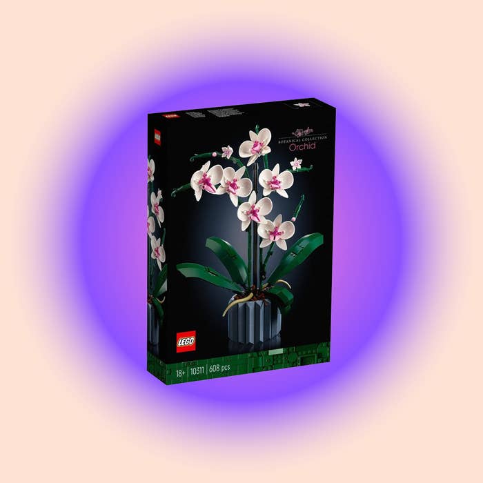 lego box with photo of gray planter and orchid flowers made of lego pieces
