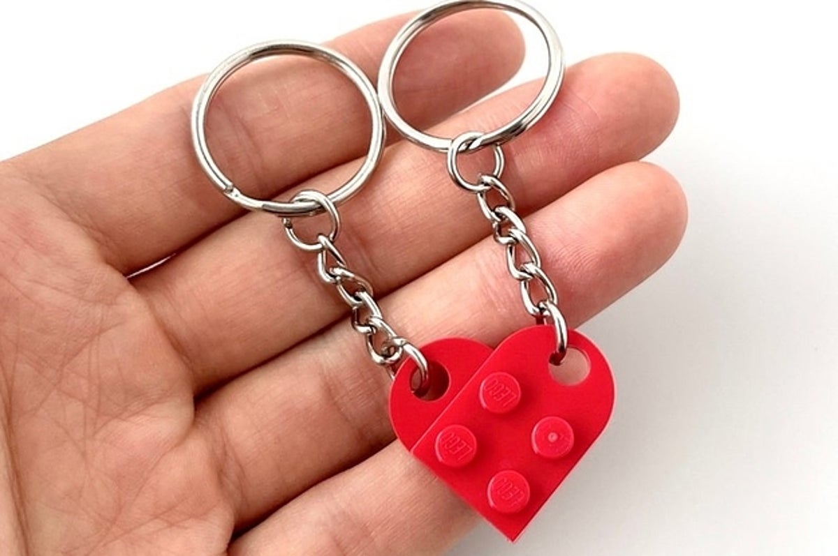 10 Cheap Valentine's Day Gifts Under $10 From