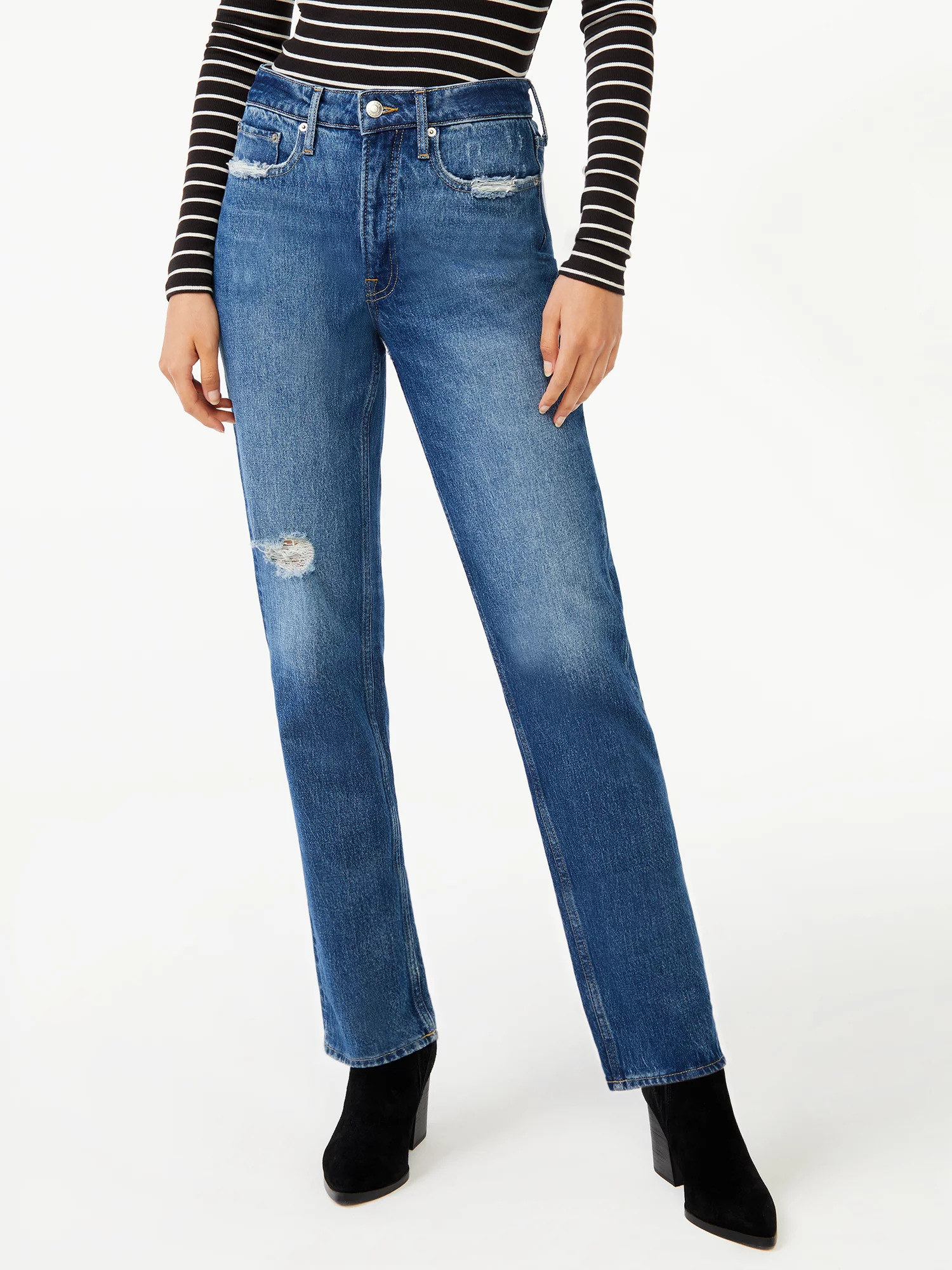 Model wearing the straight dark wash jeans