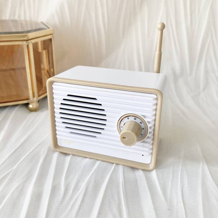 LOFT(ロフト)で見つけたオススメのスピーカー「レトロスピーカー オプト ホワイト」