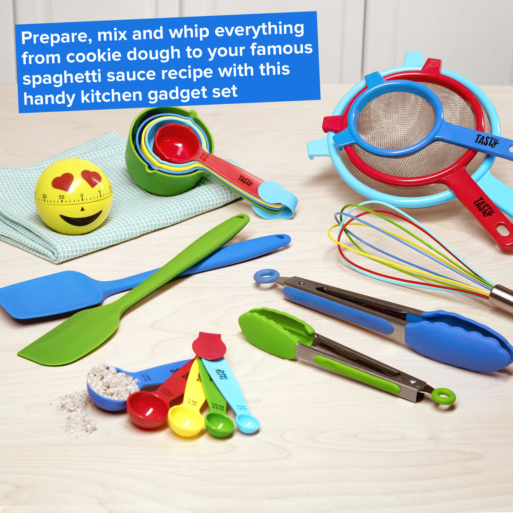 The colorful utensil set