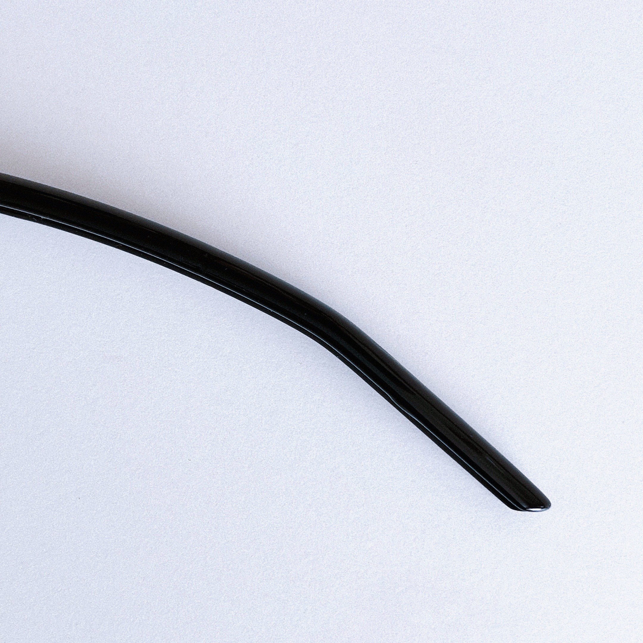 Seria(セリア)の便利グッズ「すべりにくいノンスリップハンガー アーチ型」