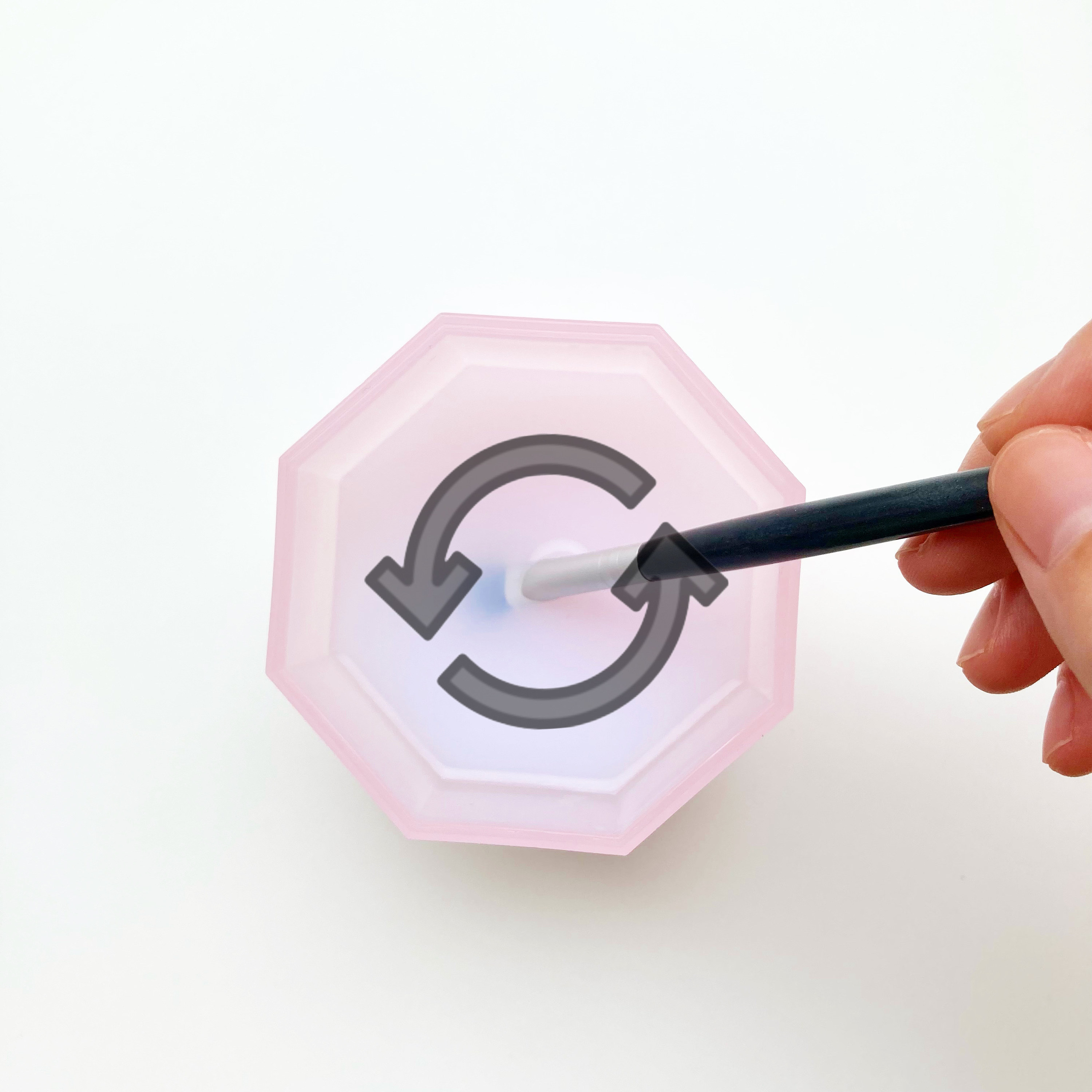 DAISO（ダイソー）のおすすめ感動グッズ「メイクブラシクリーナー」