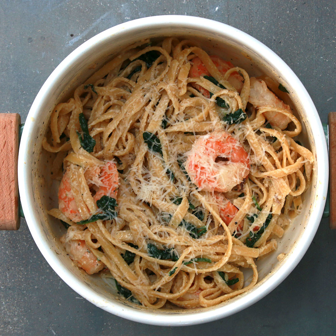 Creamy One-Pot Spinach Shrimp Pasta