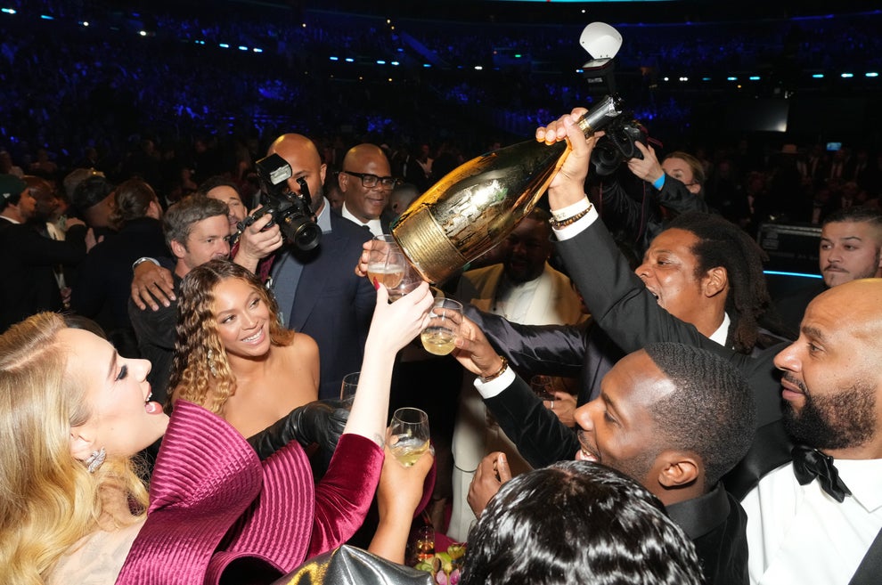 This Grammys Seat Filler Saw J.Lo And Ben Affleck Up Close
