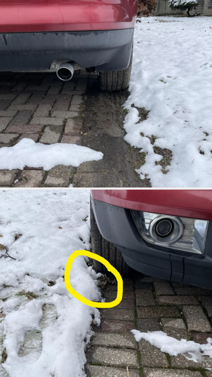 A car&#x27;s tire parked in the snow