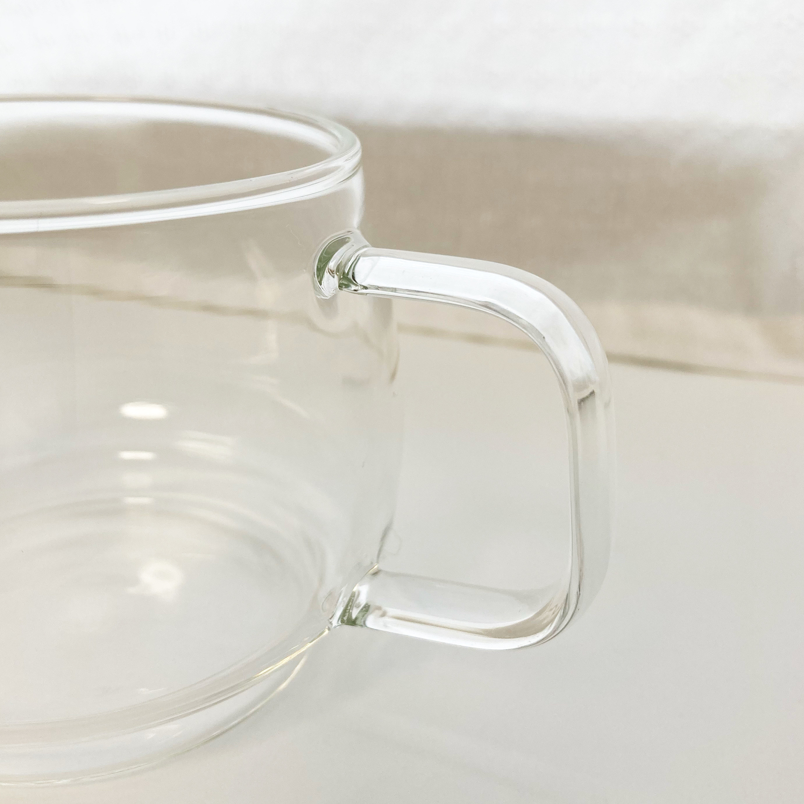 DAISO（ダイソー）の高見えマグカップ「スタッキング耐熱ガラスマグカップ（底スタッキング、400mL）」