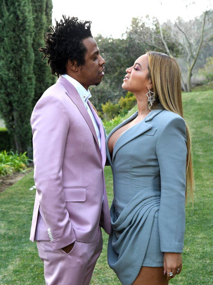 jay-z and beyonce making faces to each other