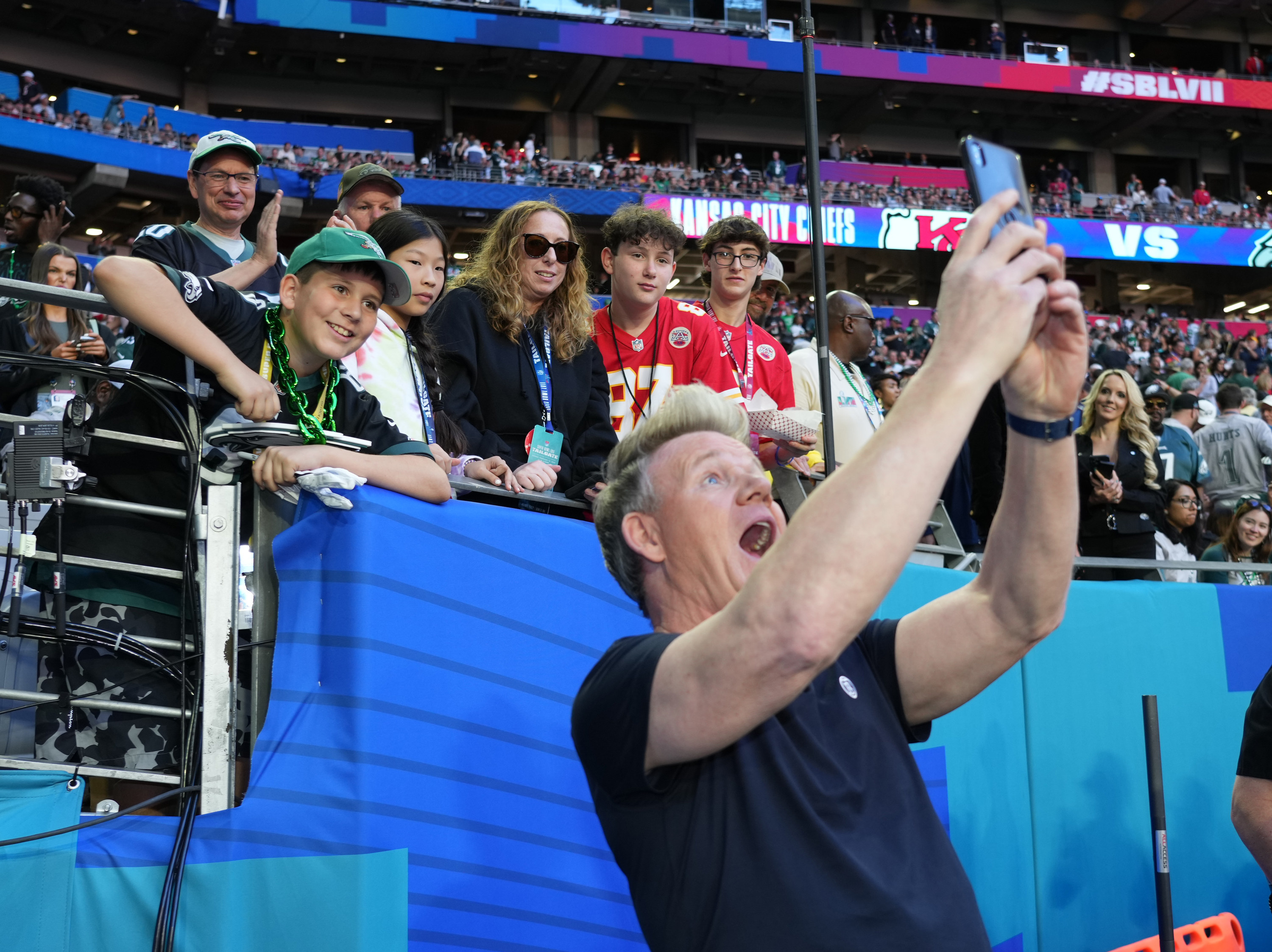 Gordon Ramsay taking a selfie