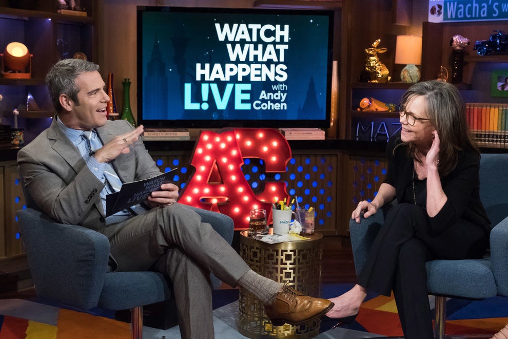 15 Celebs Who Have Famous Neighbors