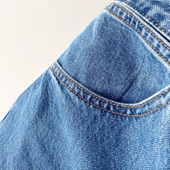 UNIQLO（ユニクロ）のおすすめのファッションアイテム「カーブジーンズ」