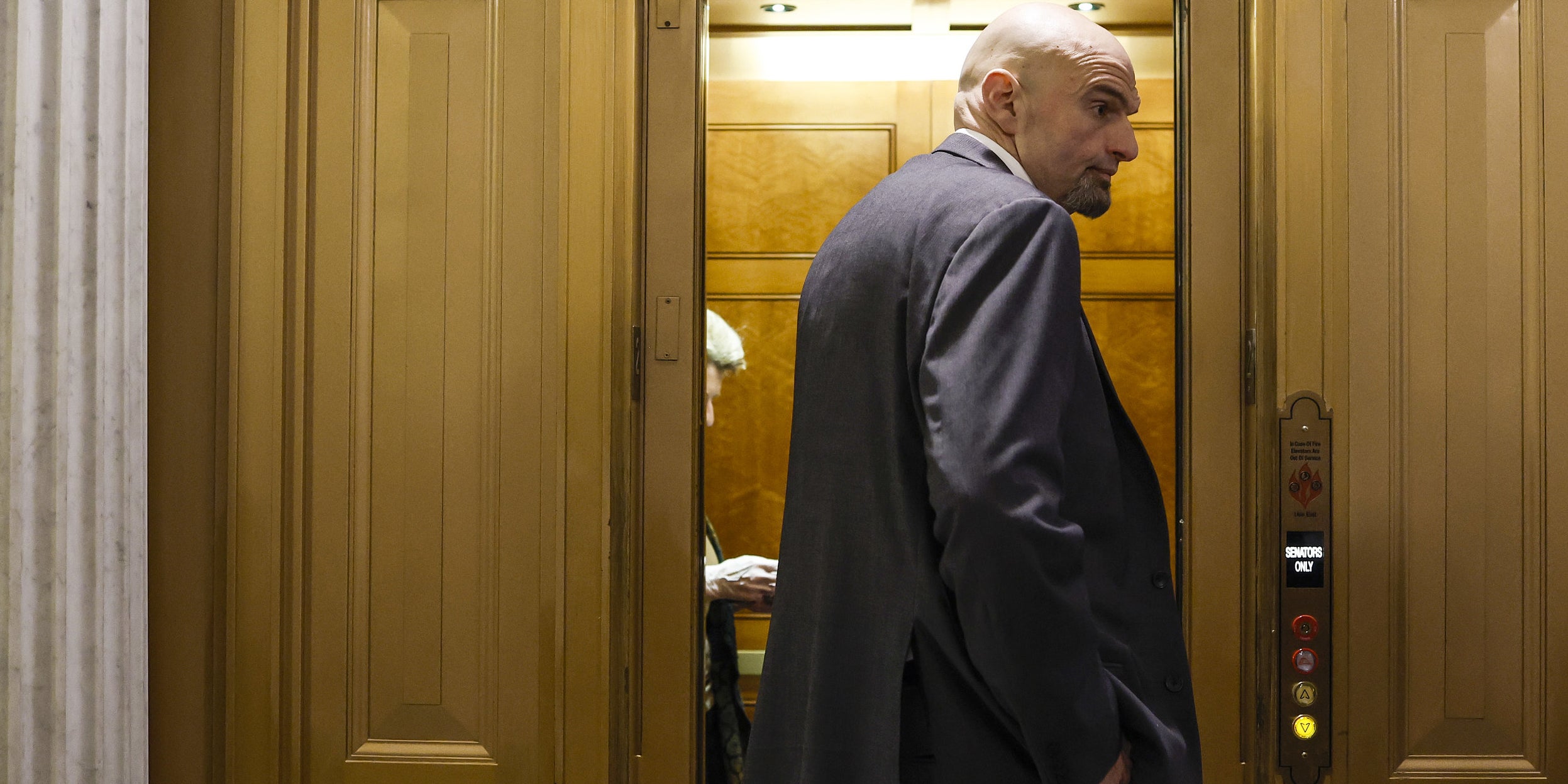 Stroke Survivors Say Sen. Fetterman's Post-Stroke Tools Aren't 'Special Needs' - Vimarsana News