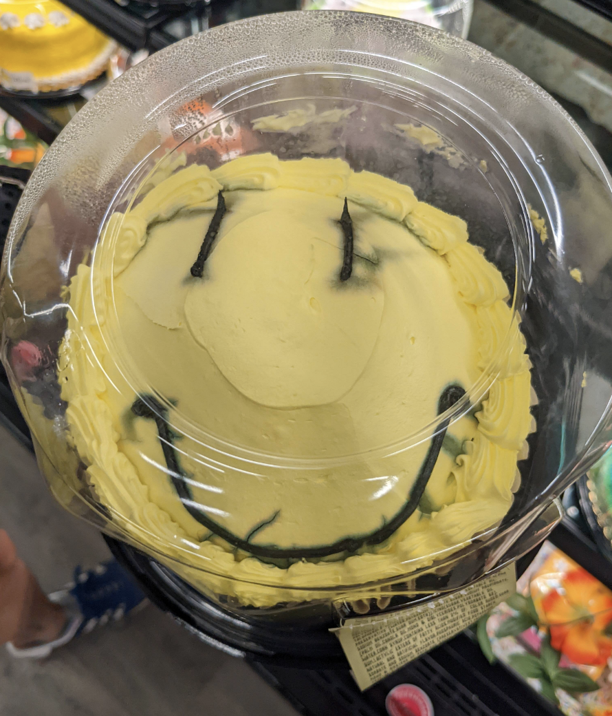 A happy face cake