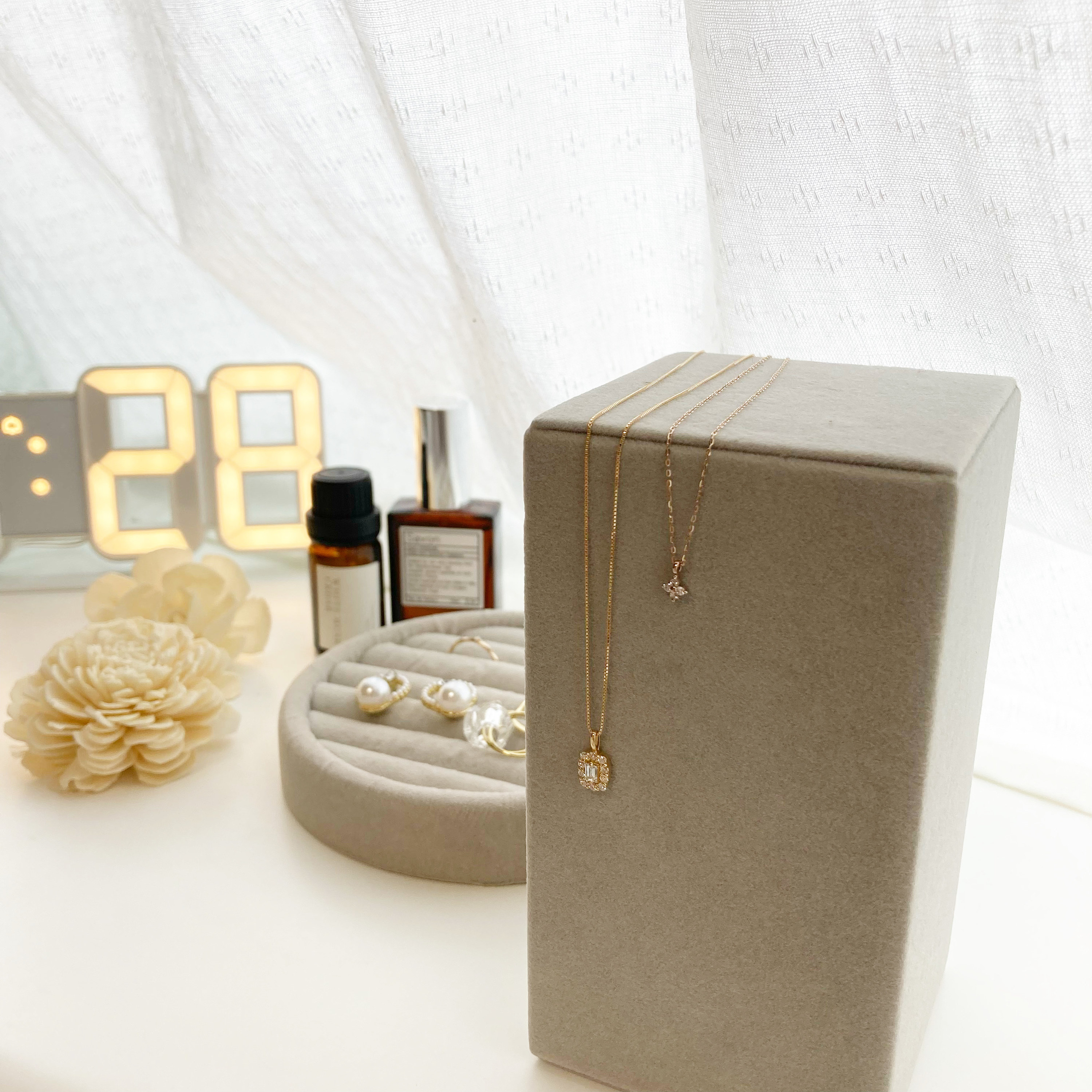 DAISO(ダイソー)のアクセサリー収納「ディスプレイブロック長方形」