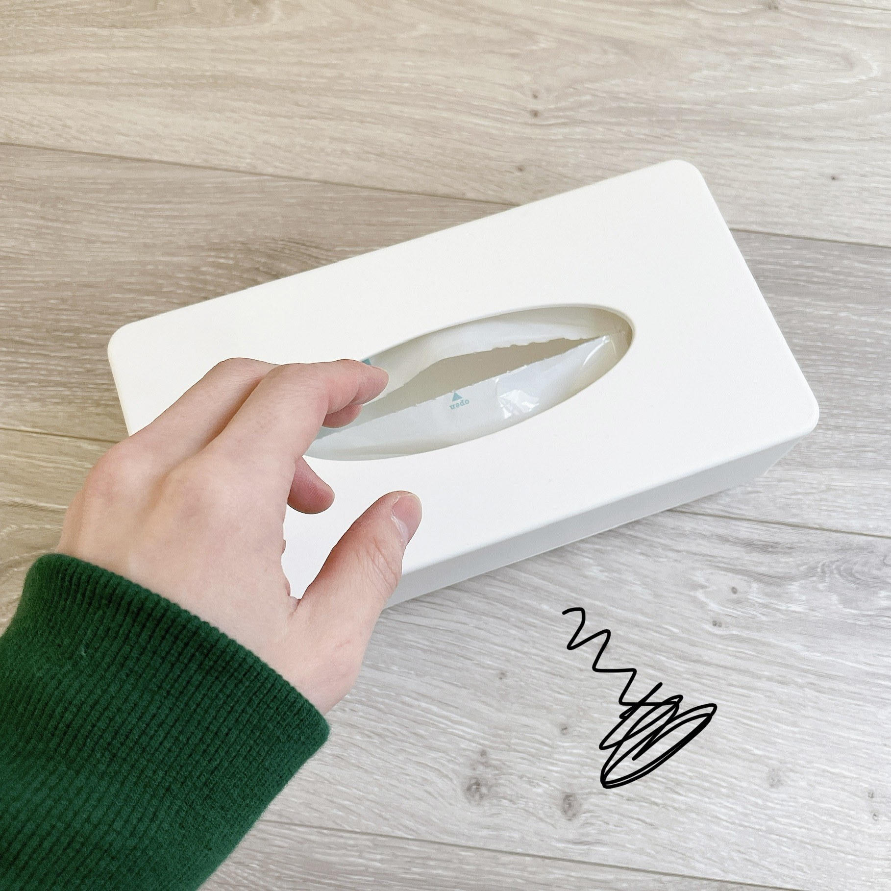 CAINZ(カインズ)のおすすめの便利グッズ「最後までしっかり使えるソフトパックティシューケース ホワイト」